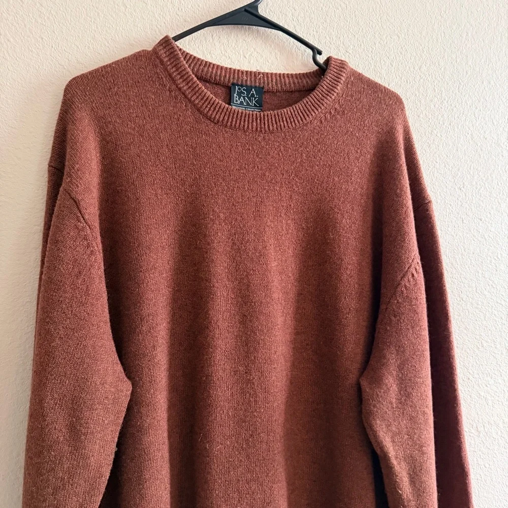 Jos. A. Bank Lambs Wool Crewneck Sweater